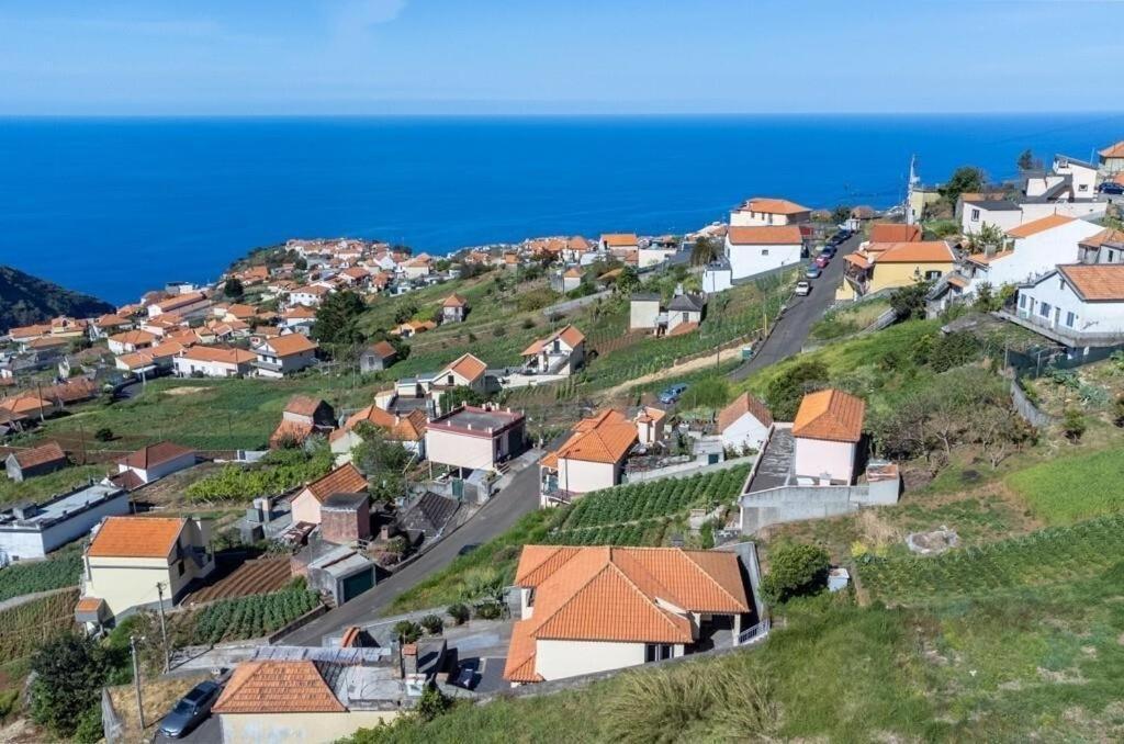 Casa Central - Peceful Mountain Retreat In Calheta Ribeira do Raposo Dış mekan fotoğraf