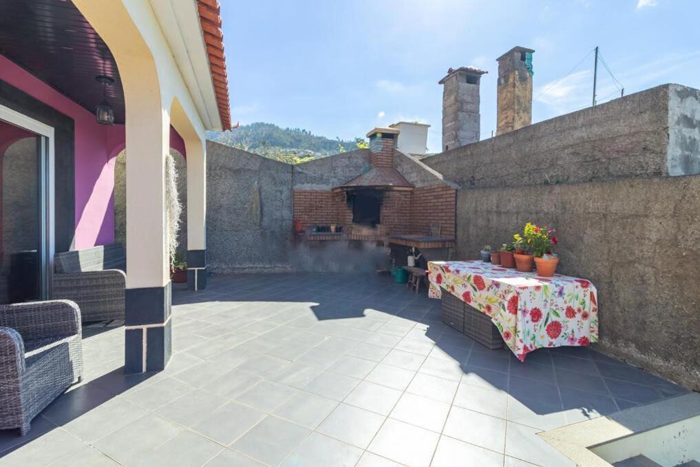 Casa Central - Peceful Mountain Retreat In Calheta Ribeira do Raposo Dış mekan fotoğraf