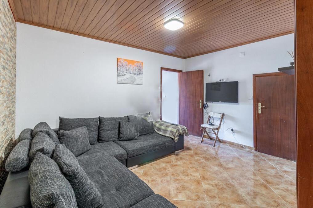 Casa Central - Peceful Mountain Retreat In Calheta Ribeira do Raposo Dış mekan fotoğraf