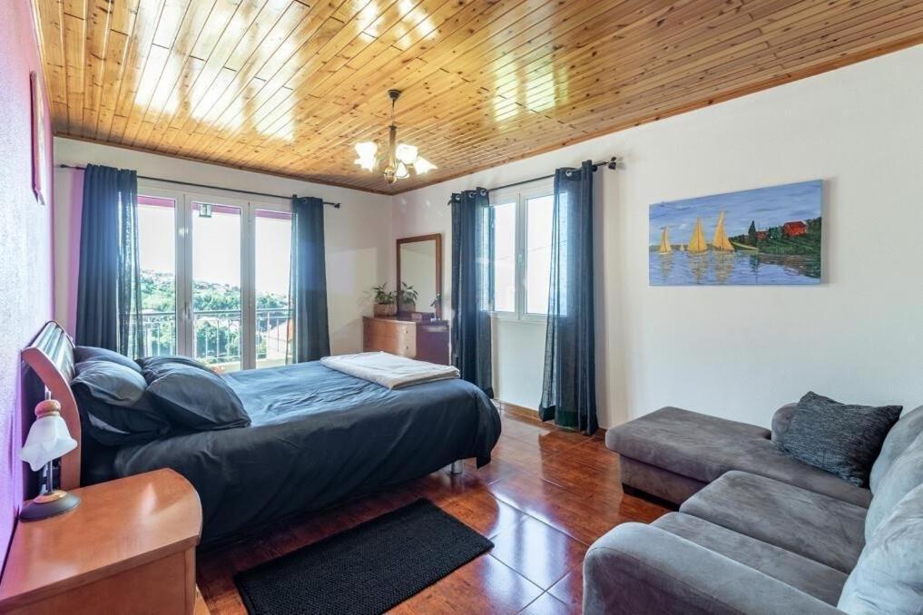 Casa Central - Peceful Mountain Retreat In Calheta Ribeira do Raposo Dış mekan fotoğraf