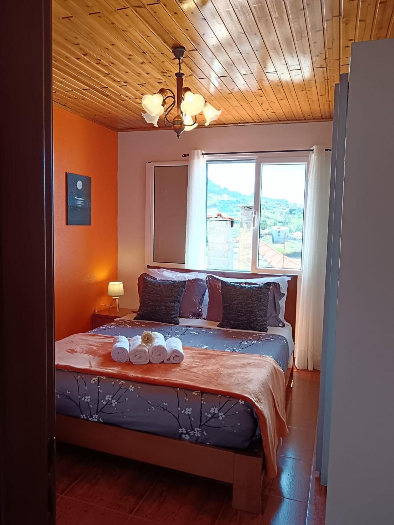 Casa Central - Peceful Mountain Retreat In Calheta Ribeira do Raposo Dış mekan fotoğraf